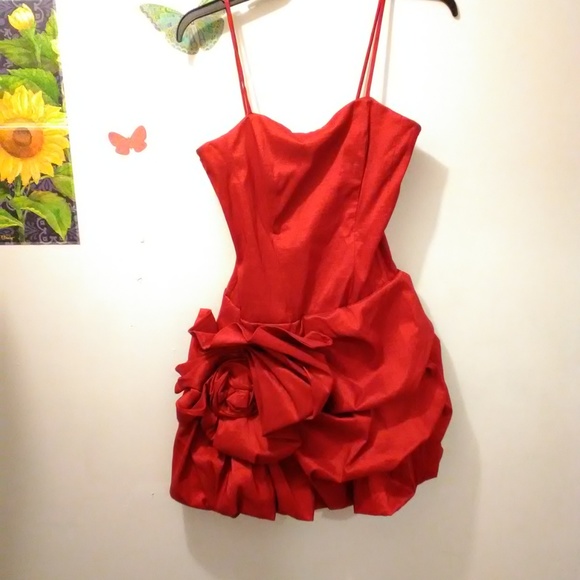 Star Box red STRAPLESS "bubble" DRESS size S; - Picture 2 of 8